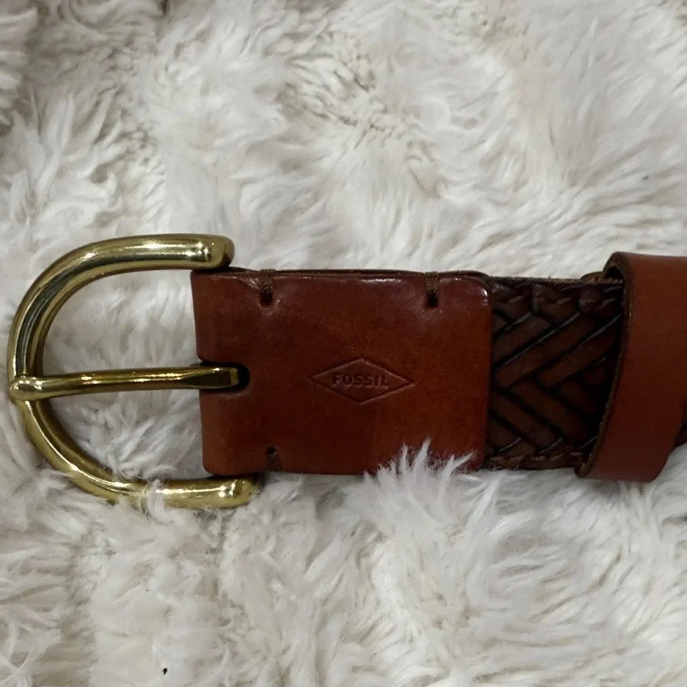 Fossil Two-Tone Leather Belt with Gold Buckle Size Medium